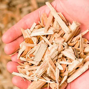 Щепа лиственная оптом в Санкт-Петербурге и других различных марок заказать от 16 тонн